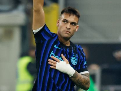 الأرجنتيني لاوتارو مارتينيز مهاجم إنتر ميلان خلال مواجهة لاتسيو في الدوري الإيطالي - 9 نوفمبر 2025 - REUTERS