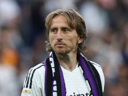 مودريتش في وداعه لريال مدريد بعد مباراة سوسيداد 24-5-2025 - Reuters