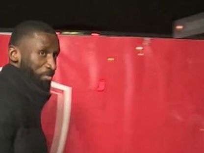 أنطونيو روديغر لدى مغادرته الملعب بعد نهاية مباراة بريست في دوري أبطال أوروبا - 29 يناير 2025 - ElchiringuitoTV