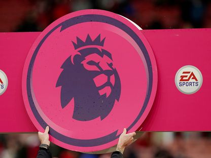 الشعار الخاص بالدوري الإنجليزي الممتاز - REUTERS