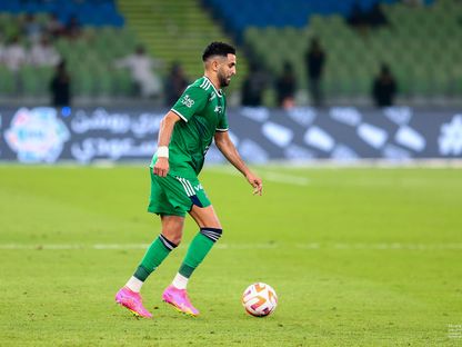 رياض محرز نجم النادي الأهلي خلال مباراة الرياض بالدوري السعودي - 5 نوفمبر 2023 - X/@ALAHLI_FC