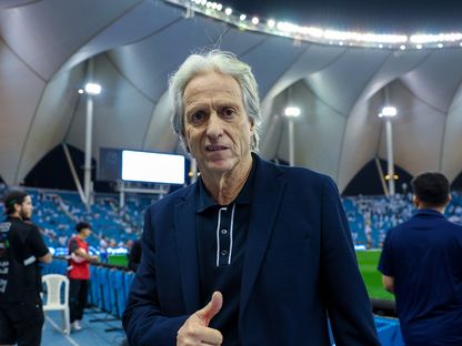 احتفال جورجي جيسوس المدير الفني لنادي الهلال بعد الفوز على الأهلي في الدوري السعودي - 27 أكتوبر 2023 - X/@Alhilal_FC