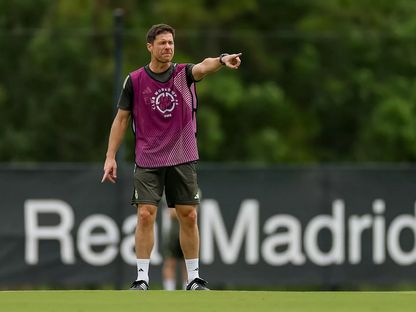 تشابي ألونسو خلال تدريب لريال مدريد - 4 يوليو 2025 - realmadrid.com