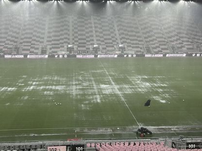 الأمطار تجتاح ملعب إنتر ميامي قبل مباراة أورلاندو في كأس دوريات أميركا الشمالية والوسطى - Twitter/InterMiami