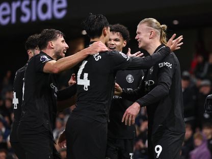 سيتي يصمد أمام صحوة فولهام ليفوز في مباراة غزيرة الأهداف