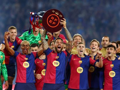 لأسباب سياسية.. مدافع برشلونة مهدد بالمنع من اللعب لمنتخب إسبانيا