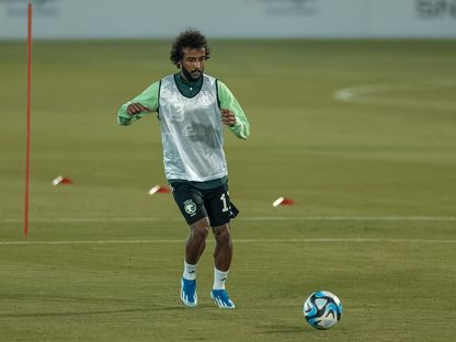 ياسر الشهراني لاعب المنتخب السعودي خلال حصة تدريبية - 13 نوفمبر 2023  - X/@SaudiNT