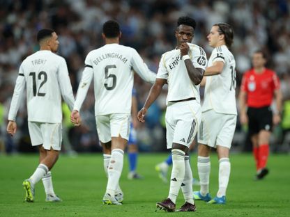 فينيسيوس جونيور لاعب ريال مدريد يحتفل بهدفه في مرمى ألافيس في الدوري الإسباني - 21 أبريل 2026 - Reuters