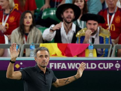 لويس إنريكي خلال المباراة بين إسبانيا والمغرب في كأس العالم - 6 ديسمبر 2022 - Reuters 