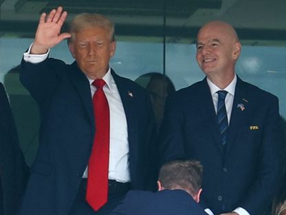 الرئيس الأميركي دونالد ترمب وجياني إنفانتينو رئيس فيفا خلال المباراة النهائية لكأس العالم للأندية بملعب ميتلايف - 13 يوليو 2025 - Reuters