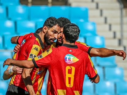 احتفال لاعبي الترجي الرياضي بتسجيل هدف في مرمى الترجي الجرجيسي بالدوري التونسي - 23 أبريل 2026 - FB/@foot24