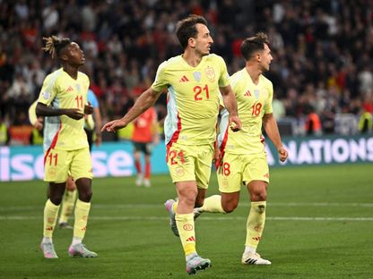 ميكيل أويارزابال بعد تسجيله هدفاً لإسبانيا في مرمى البرتغال بنهائي دوري الأمم الأوروبية - 8 يونيو 2025 - Reuters