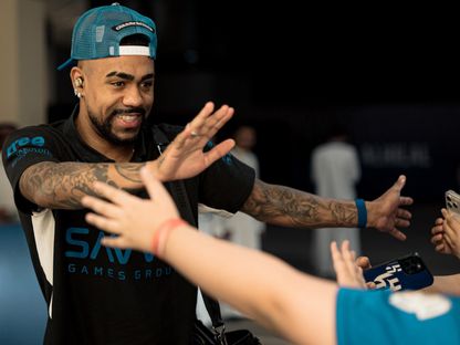 مالكوم فيليب لاعب الهلال قبل مواجهة الخلود بالدوري السعودي - 8 أبريل 2026 - X/@Alhilal_FC