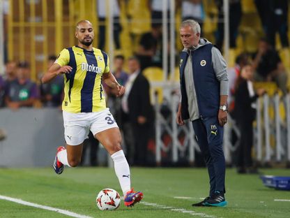 يوفنتوس "يأمل بضمّ" سفيان أمرابط والتخلّص من دوغلاس لويز