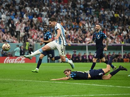 جوليان ألفاريز يسجل الهدف الثاني للأرجنتين أمام كرواتيا - 13 ديسمبر 2022 - reuters