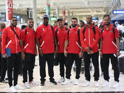 لاعبو منتخب الإمارات في مطار دبي لحظة التوجه للبحرين للمشاركة في كأس آسيا لكرة اليد - 9 يناير 2024 - Facebook/UAE Handball Federation