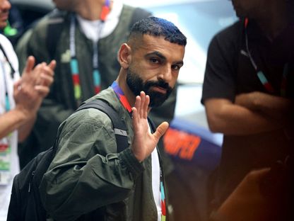 محمد صلاح نجم مصر يحيى الجمهور بعد العودة لفندق الإقامة في أتلانتا إثر مواجهة الأرجنتين بكأس العالم - 7 يوليو 2026 - Reuters