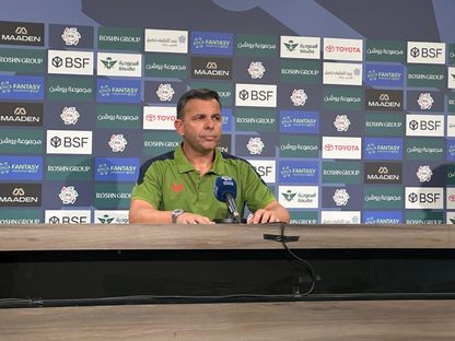 خافيير كاليخا مدرب الرياض خلال مؤتمر صحافي بعد مواجهة الأهلي بالدوري السعودي - 30 أكتوبر 2025 - X/@aawsat_spt