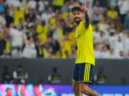كوستا يتفوق على رونالدو في مباراة النصر والتعاون