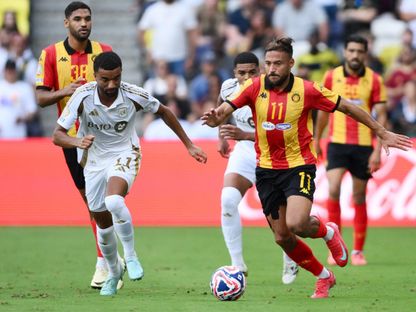 يوسف بلايلي يقود هجمة للترجي في مباراة لوس أنجلوس بكأس العالم للأندية - 20 يونيو 2025 - Reuters
