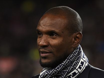 لاعب برشلونة ومديره الرياضي السابق الفرنسي إريك أبيدال - AFP