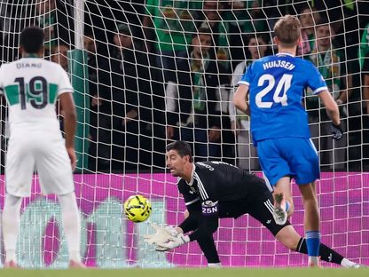 تيبو كورتوا خلال مباراة بين ريال مدريد وإلتشي - 23 نوفمبر 2025 - realmadrid.com