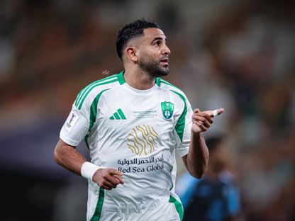 رياض محرز نجم الأهلي يحتفل بتسجيل هدف في مرمى بوريرام يونايتد التايلاندي في ربع نهائي دوري أبطال آسيا للنخبة - 26 أبريل 2025 - X/@m_r20m