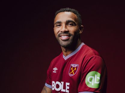 وست هام يحسم صفقة المهاجم كالوم ويلسون ويراهن على خبرته