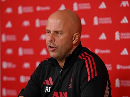 آرني سلوت مدرب ليفربول خلال مؤتمر صحفي قبل لقاء مانشستر سيتي - 5 فبراير 2026 - @LFC