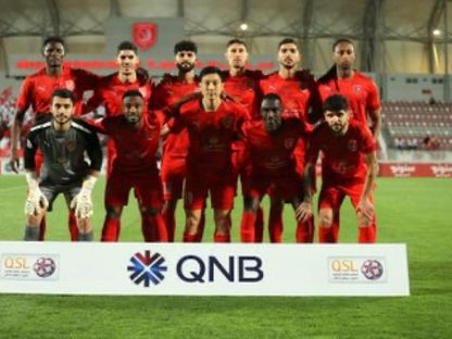 صورة جماعية للاعبي نادي الدحيل قبل مباراة قطر بدوري نجوم قطر - 17 مارس 2023  - Twitter/@DuhailSC 