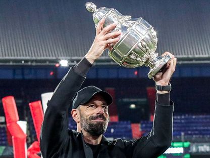 رود فان نيستلروي المدرب المستقيل من تدريب أيندهوفن - 24 مايو 2023 - twitter/@Squawka