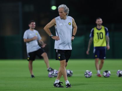 مدرب النصر جورجي جيسوس في حصة تدريبية استعداداً لمواجهة الاتحاد في دوري روشن السعودي - 25 سبتمبر 2025 - X/@AlNassrFC