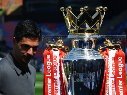 شاهد.. أرسنال ينهي رحلة الأحلام بفوز على بالاس ويتسلم كأس الدوري الإنجليزي
