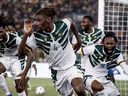 كريستوفر ووه يمنح الكاميرون ورقة الصعود إلى ثمن نهائي كأس أمم إفريقيا 2023 بالتسجيل أمام غامبيا - Bleacher Report Football/fb