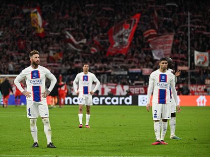 لاعبون محبطون من باريس سان جيرمان بعد خسارتهم أمام بايرن ميونيخ في دوري أبطال أوروبا - 8 مارس 2023 - Reuters 