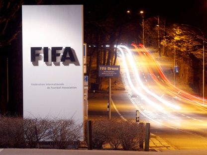 شعار الاتحاد الدولي لكرة القدم "فيفا" - 28/02/2022 - REUTERS