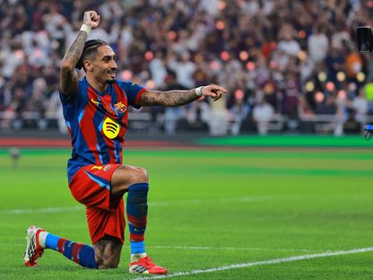 رافينيا يحتفل بهدفه في نهائي السوبر الإسباني بين ريال مدريد وبرشلونة - 11 يناير 2026 - Reuters