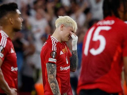 أليخاندرو غارناتشو يبكي بعد خسارة مانشستر يونايتد لنهائي الدوري الأوروبي أمام توتنهام 21-5-2025 - Reuters