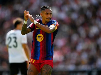 قائد برشلونة رافينيا خلال المواجهة أمام فالنسيا في الدوري الإسباني - 6 سبتمبر 2026 - Reuters