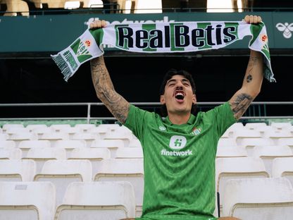 هيكتور بيليرين يعود إلى ريال بيتيس بعقد دائم حتى 2028 - twitter/@RealBetis