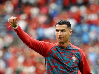كريستيانو رونالدو قائد منتخب البرتغال خلال عملية الإحماء قبل مواجهة الكونغو الديمقراطية في كأس العام - 17 يونيو 2026 - Reuters