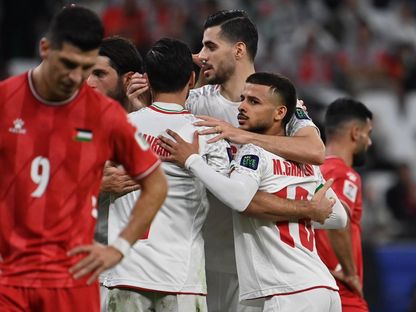 احتفال لاعبي منتخب إيران بتسجيل هدف في مرمى فلسطين بكأس آسيا - 14 يناير 2024 - X/@aawsat_spt