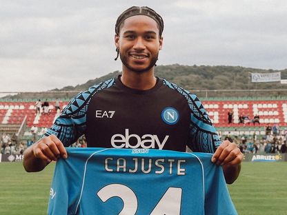 لاعب الوسط السويدي يان كاجوست بقميص فريقه الجديد نابولي الإيطالي - 10 أغسطس 2023 - https://www.facebook.com/SSCNapoli