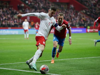من مواجهة منتخبي بولندا والتشيك ضمن تصفيات كأس أمم أوروبا 2024 - 17 نوفمبر 2023 - Reuters
