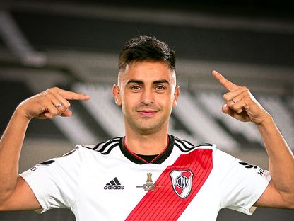 الأرجنتيني بيتي مارتينيز بقميص فريقه ريفر بليت - 25 أغسطس 2023 - twitter/RiverPlate