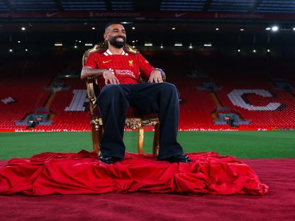 محمد صلاح في جلسة تصوير إعلان تجديد عقده مع ليفربول - 11 أبريل 2025 - X/@MoSalah