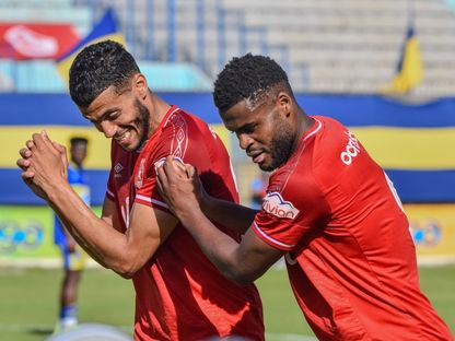 لاعبو النجم الساحلي يحتفلون بتسجيل هدف في مرمى شبيبة العمران بالدوري التونسي - 19 أبريل 2025 - FB/@Etoile Sportive du Sahel