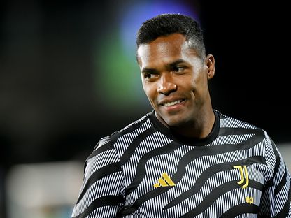 البرازيلي أليكس ساندرو لاعب يوفنتوس الإيطالي - AFP
