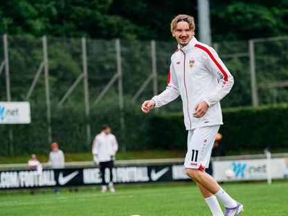 نيك فولتماده خلال تدريبات شتوتغارت استعداداً للموسم الجديد - 2 أغسطس 2025 - X/@VFB