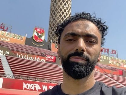 حسين الشحات ينشر صورة لنفسه من مقر الأهلي أمام برج القاهرة - 2 يونيو 2026 - IG/husseinelshahat_74